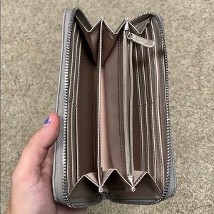 DANA BUCHMAN WALLET